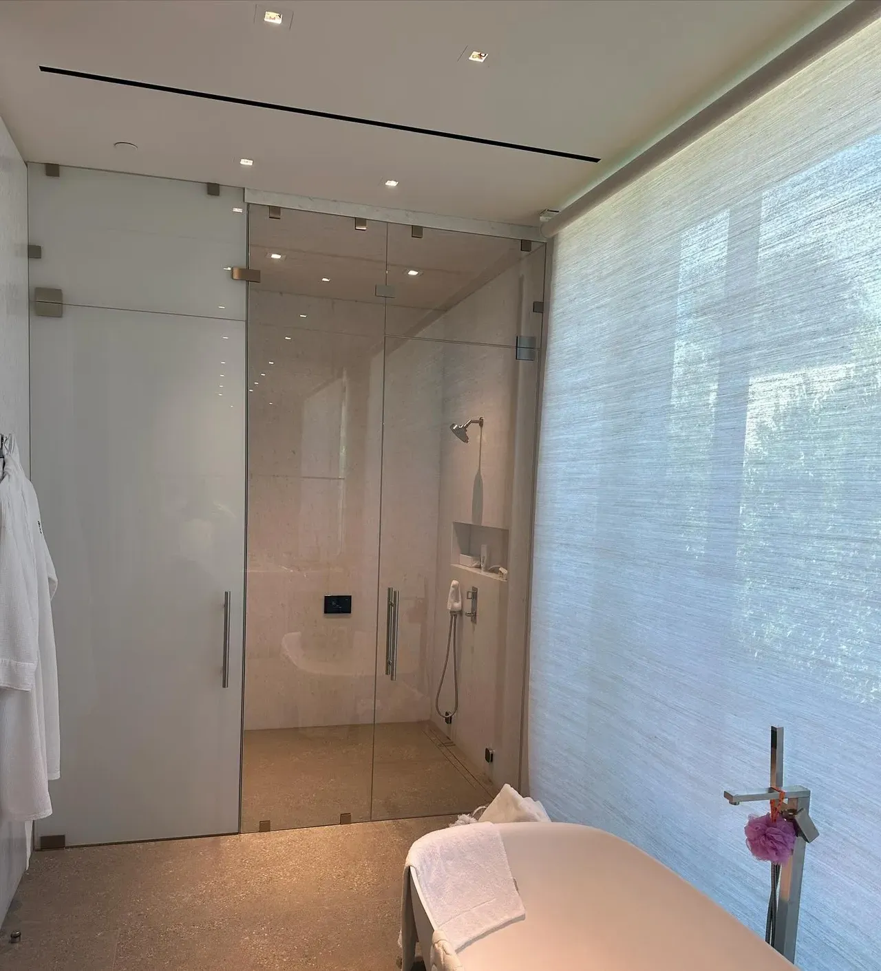 The Ultimate Guide to Selecting Your Shower Glass Door
